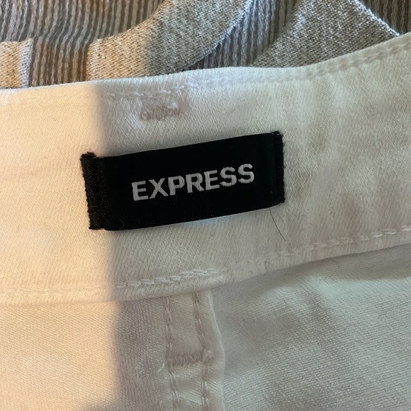 Express Jeans - Picture 2 of 3